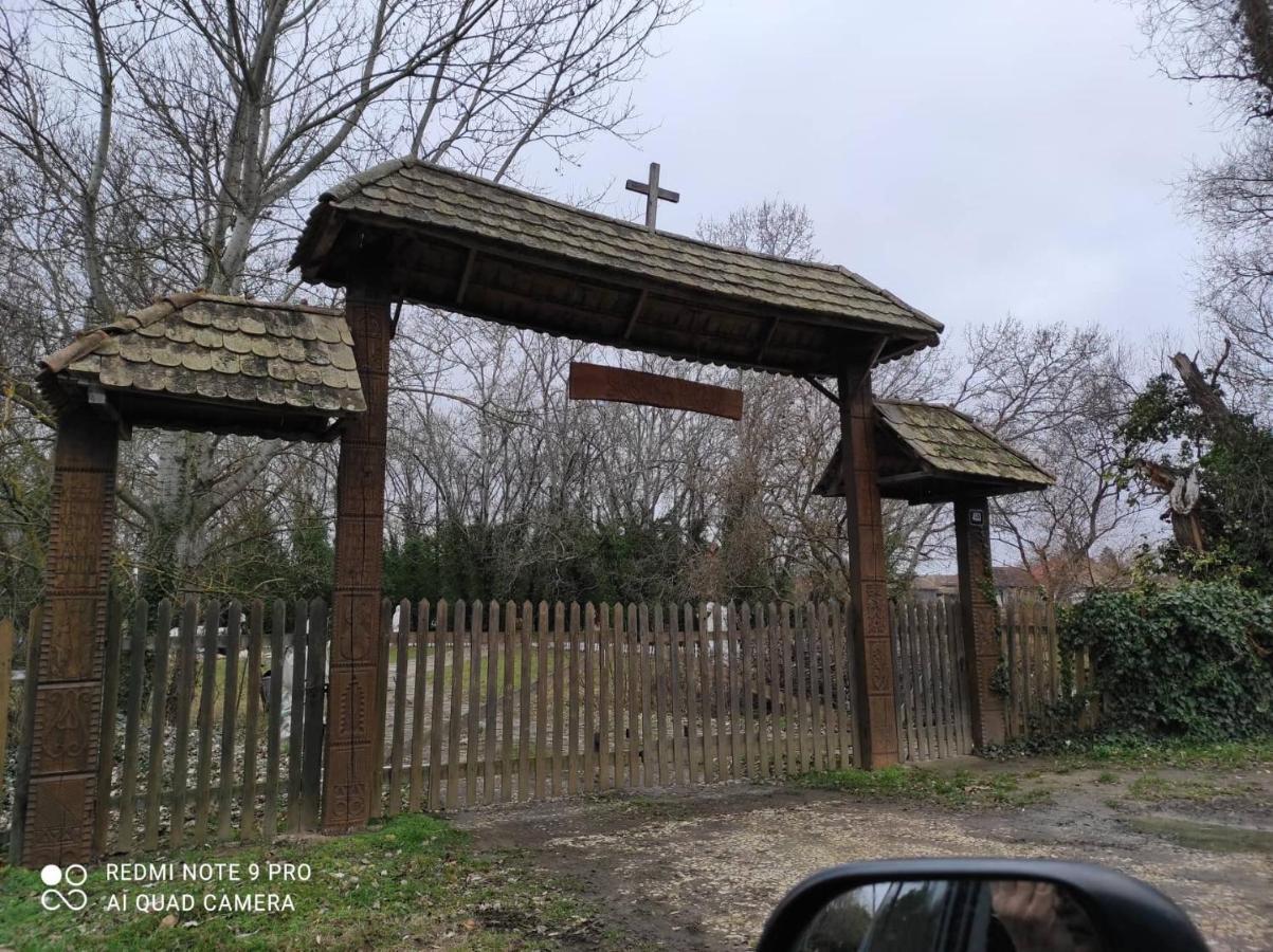 Отель Dom Argyelus - Argyelus Haz - Fesztypark Martovce Экстерьер фото